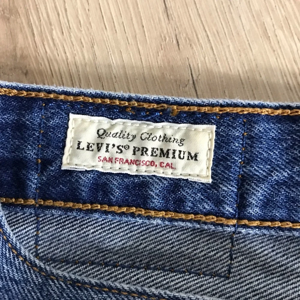 Levi’s Premium 501 Original fit Straight leg High rise Button Fly Jeans Size29 - Picture 4 of 15